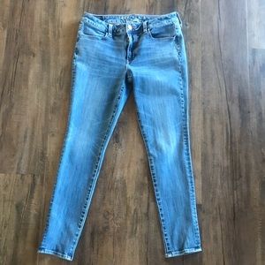 American Eagle X4 Super Stretch Jegging. 10